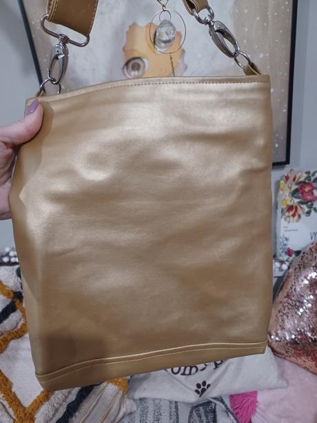 Zlatá kabelka crossbody dara bags, 