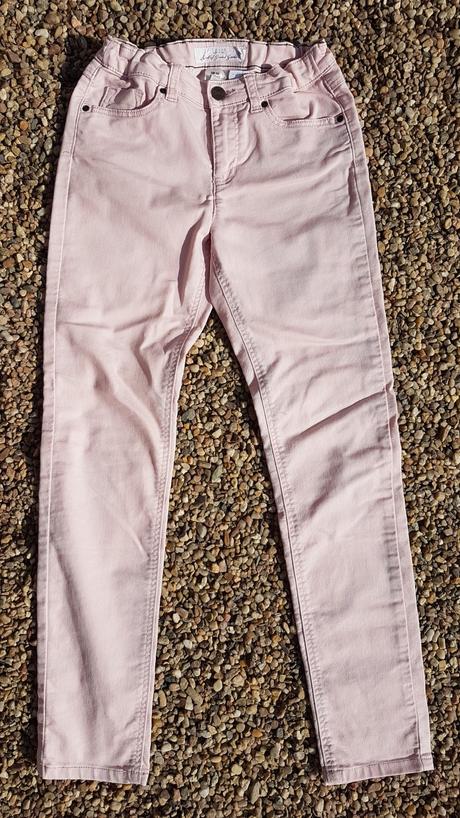 N37	dívčí rifle vel. 146, l.o.g.g.,146