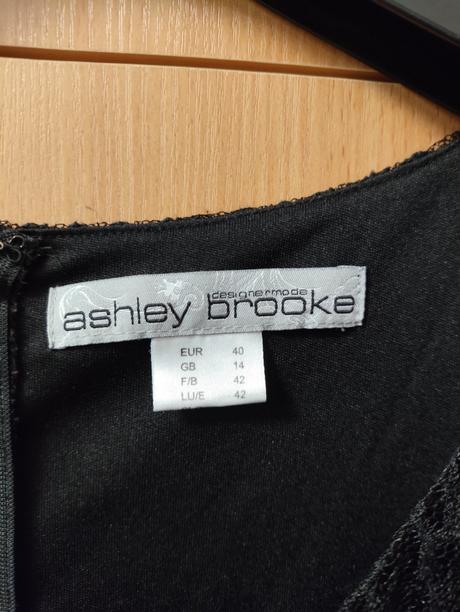 Krajkové šaty ashley brooke, l