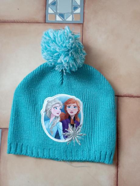 Čepice s bambulí frozen, 116