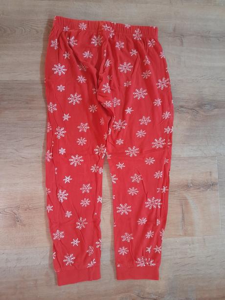Pyžamo, vel 134/140, destination, 134