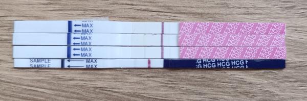 Slabé čárky na těhotenském testu. Co si o tom myslíte?