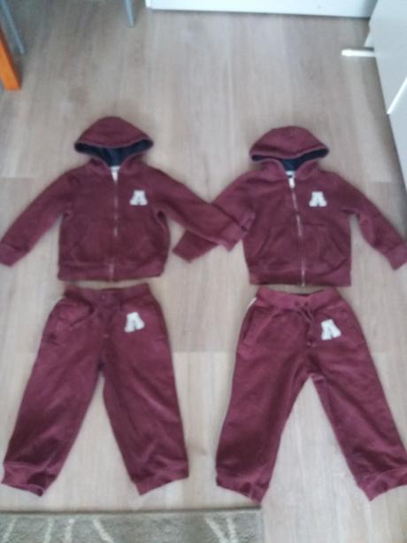 2 teplákove soupravy, f&f,98