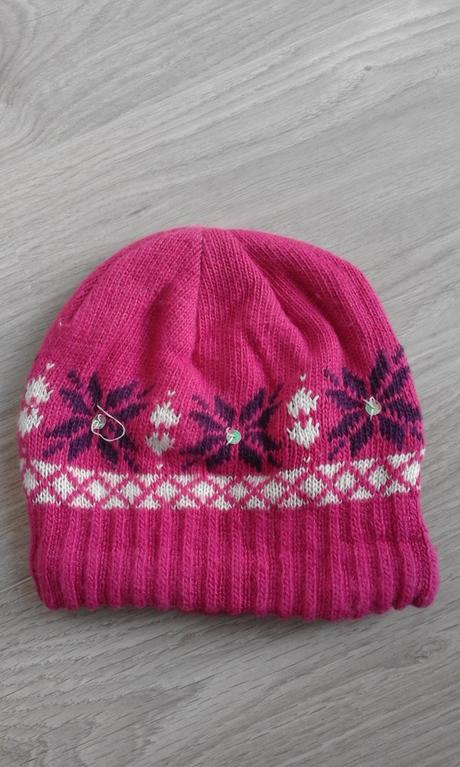 569 - čepice, tu,104