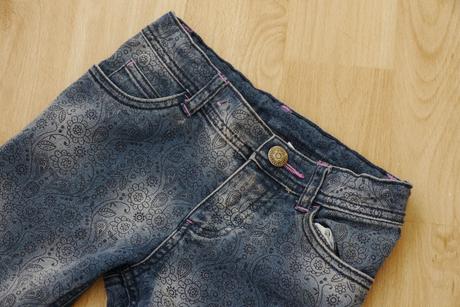 Dziny mekke prijemne se vzorem kyticek, 116