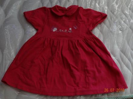 Sytě růžové šatičky motýlci a květinky, 92