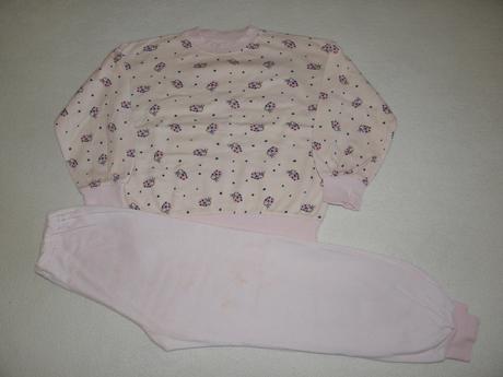 Beruškové pyžamo vel.116, 116