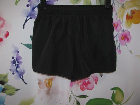 Letní sportovní běžecké černé šortky h&m, h&m,s