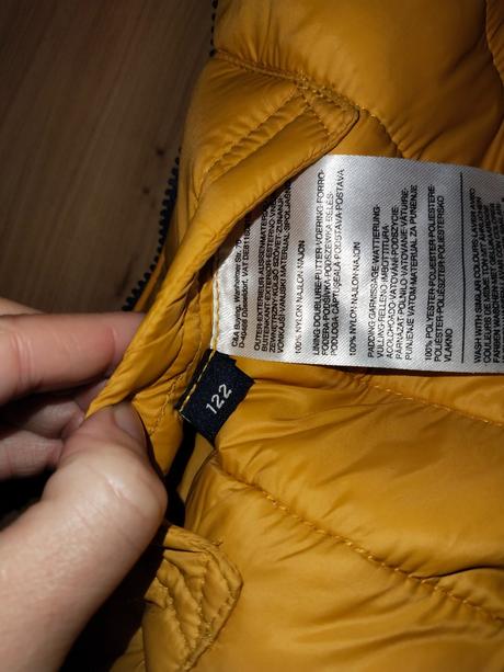 Vesta oboustranná, c&a,122