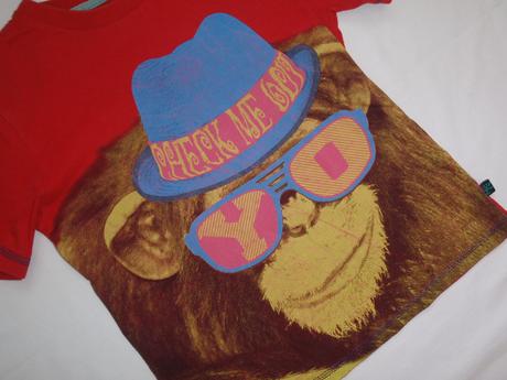 Krásné červené tričko s opičákem, george,122