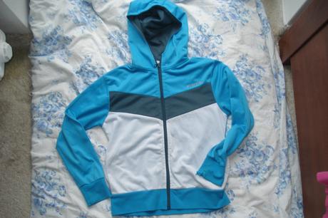 Mikina na lítačku, 140