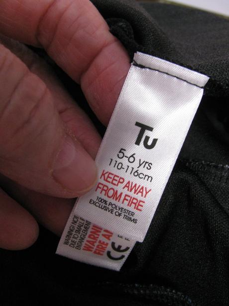 Karnevalový kostým s kapucí-kostlivci halloween,