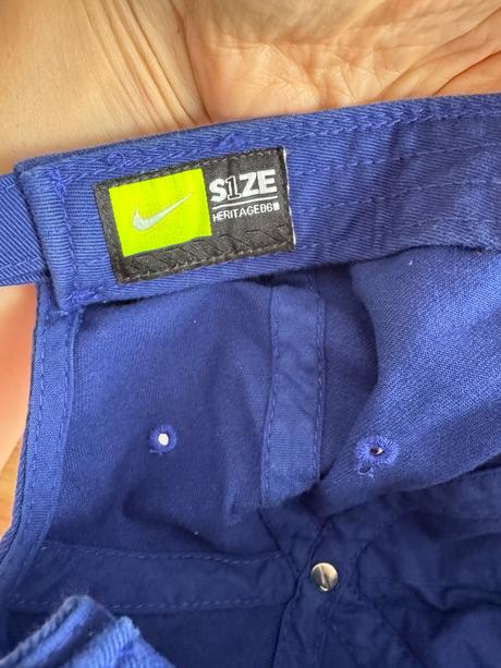 Kšiltovka, nike