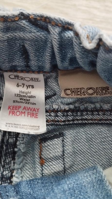 Kraťasy vel. 6-7 let, cherokee,122