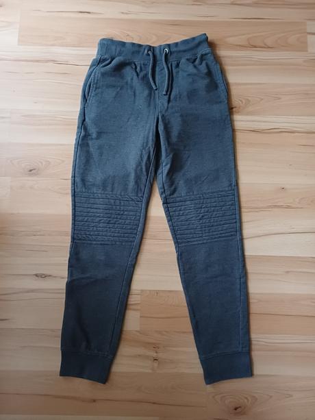 Chlapecké tepláky vel.152/158, 158