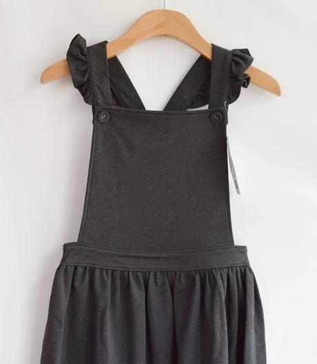 Sukně vel. 10 - 11 let, f&f,146