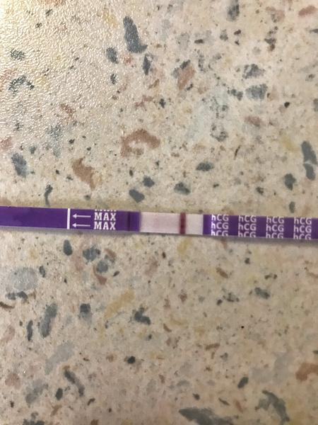 Falešně pozitivní Mamatest 10-Clostilbegyt. Může to být těhu?