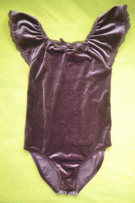 Slavnostní sametové body v.122,zara, zara,122