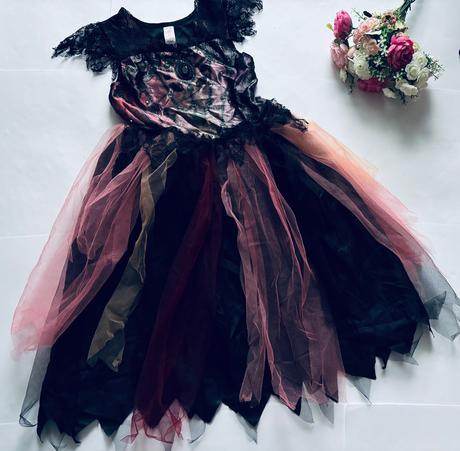 An25/ kostým halloween šaty - v.7/8 let,