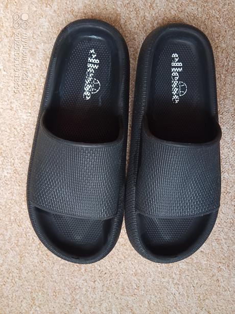 Pantofle zn."ellesse" vel."37", 37