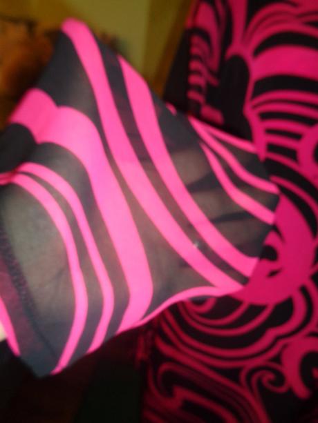 Luxusní černorůžové šaty, george,m