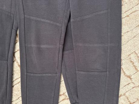 Tepláky- 2ks, reserved,146