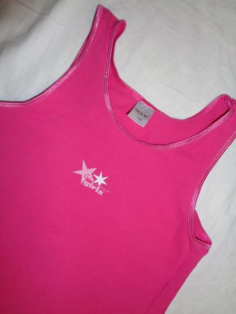 Sytě růžové elastické letní tílko, 152