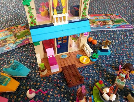 Lego friends 10763 - stephanie's lakeside house., 