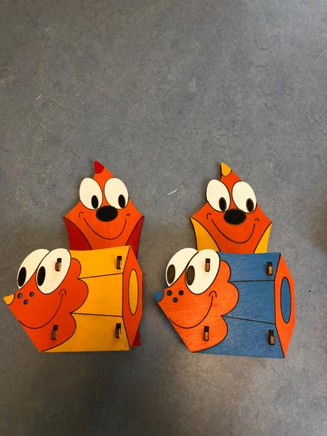 Stojánky na pastelky, 