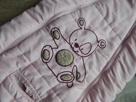 Ružovy pytel s méďou, 