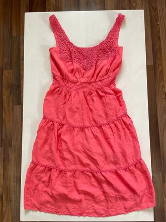 Nové šaty s vadou/ťupkou a povoleným švem, vel xs/, xs