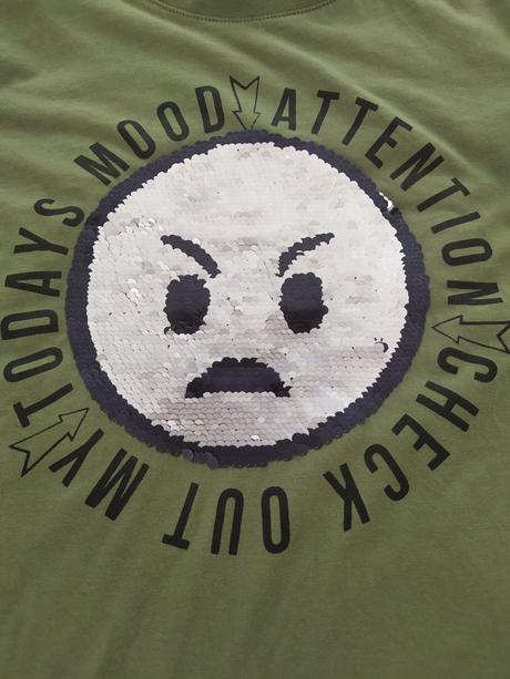 Khaki tričko s flitry vel.146/152, chapter young,146