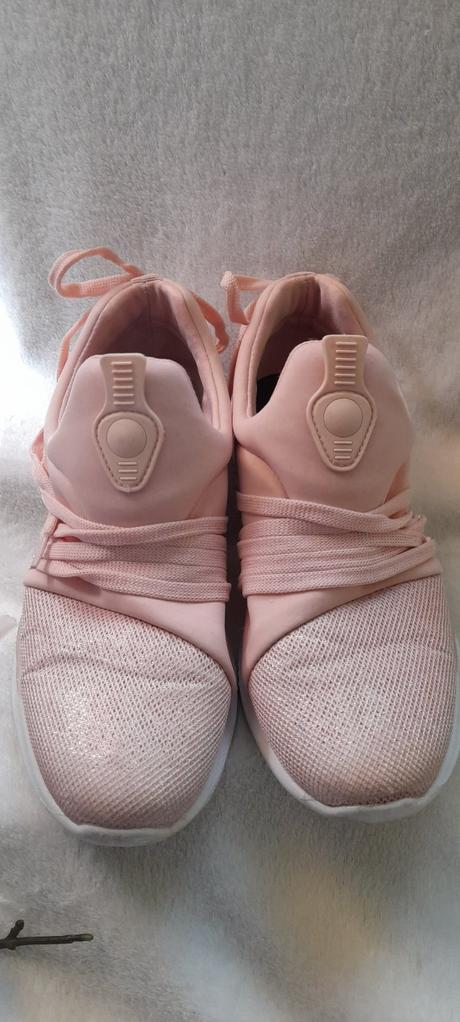 Meruňkové třpytivé tenisky, 40