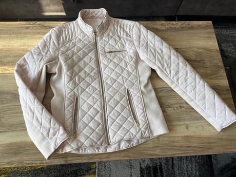 Bunda reserved, reserved,38