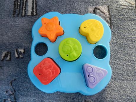 Hračky- vkládačka kostičky s kyblíkem, 