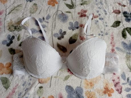 Nádherná bílá podprsenka, sinsay,80b