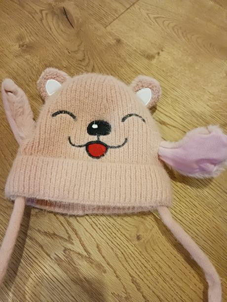 Čepička pohyblivé uši., 