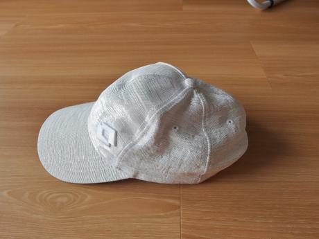 Kšiltovka třpytivá zn. lotto 8-12 let - top stav, lotto,140