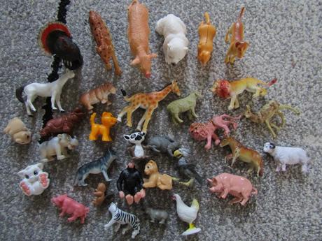 Zvířátka-,prase,kůň,tygr,opice,hroch aj-32 ks,