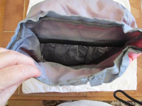 Pěkný šikovný menší batoh fila, málo používaný, fila