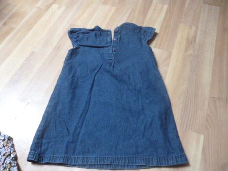 Riflové šaty vel. 3-4, 104