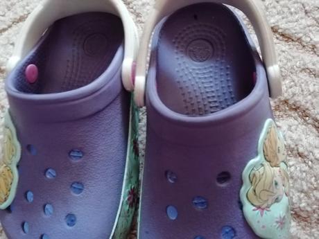 Cross svítící nošené 23-24-stelka cca 15cm, 23