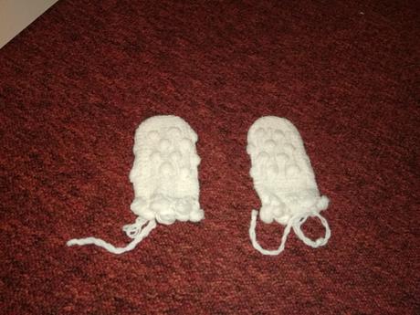 Bílé rukavice pro miminko, 68