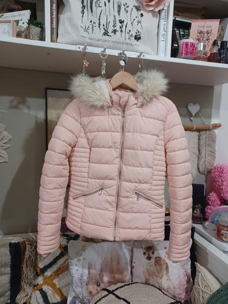Světle růžová zimní bunda s plyšem uvnitř, tally weijl,158