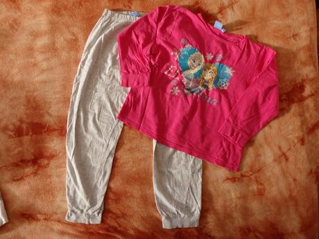 Pyžamko s annou a elzou, disney,122