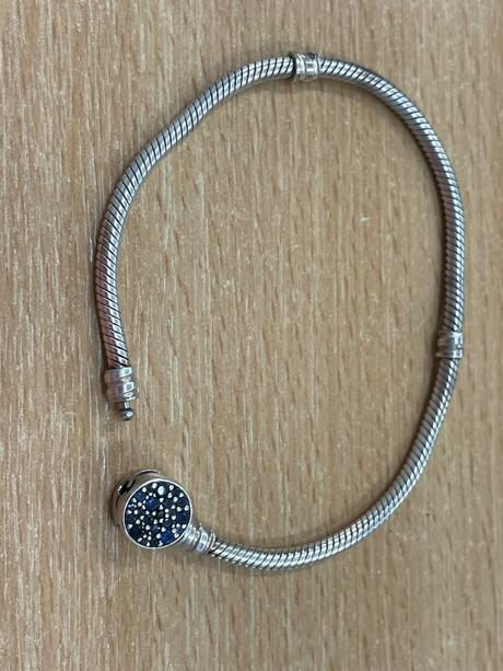 Pandora naramek, pandora