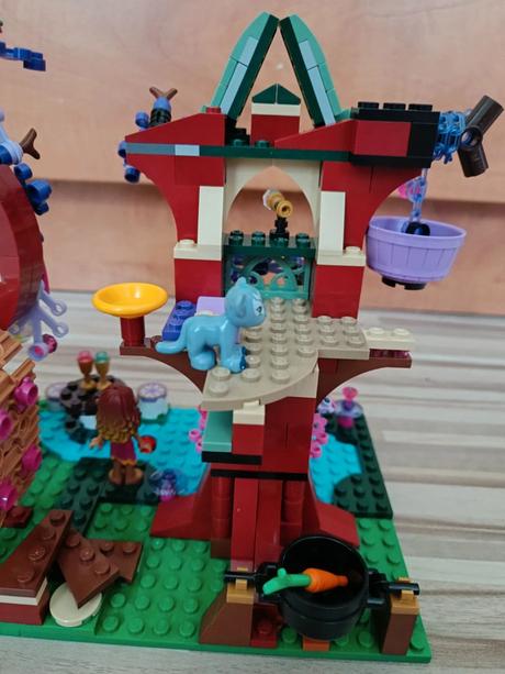 Lego elves 41075 elfský úkryt v koruně stromu, 