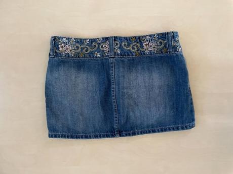 Džínová minisukně s výšivkou v pase, vel 28, l an, s