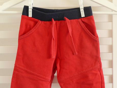 Červené tepláky, lupilu,74