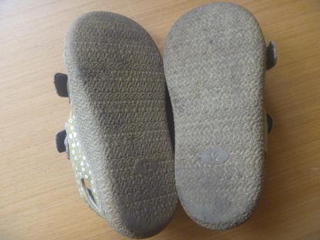 Zlaté barefoot sandálky vel. 29, 29